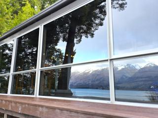 Whare Puwaha - River Mouth House - 9