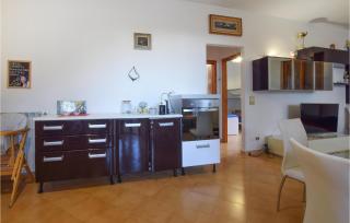 2 Bedroom Amazing Home In Trabia - 3
