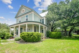 Prime location-Walk to food, Bars and Wineries! - 8
