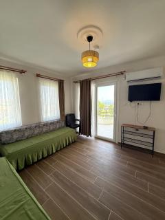 Peaceful 1BR Apt by the Beach, Garden&BBQ in Cunda - 6