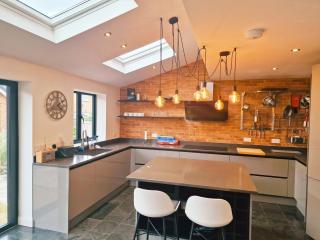 5 star Luxury Home in a Magnificent area -Chester - Hough Green - 9