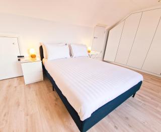 5 star Luxury Home in a Magnificent area -Chester - Hough Green - 6