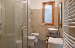 2 Bedroom Amazing Home In Trabia - 2