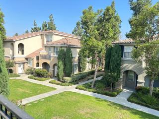 Close to Irvine IVC&UCI gate community2b &3b house more than 30nights - 8