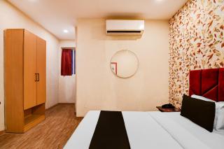 Super Townhouse Science City Formerly Hotel Mannat International - 1