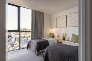 Boardwalk Luxe - Beachfront Burleigh Heads - 1