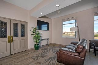 Days Inn by Wyndham Novato/San Francisco - 4