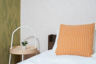 雀色方南 新宿駅まで14分 東京駅まで30分 方南町徒歩8分 寝室二つ 最大4人 洗濯機 キッチン 電子レンジ - 1