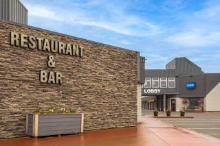 Travelodge by Wyndham Grande Prairie - Grande Prairie - 0