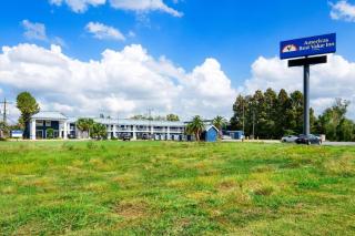 Americas Best Value Inn Gonzales - 1