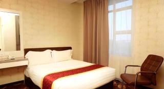 Golden Valley Hotel - 7