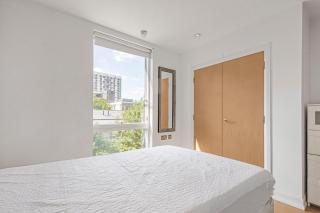 3BD Canalside Flat in De Beauvoir Town - 3
