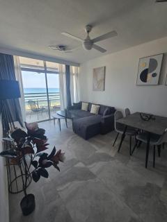 Lazuli Beachfront Sea View Ap 34 - Larnaca - 7