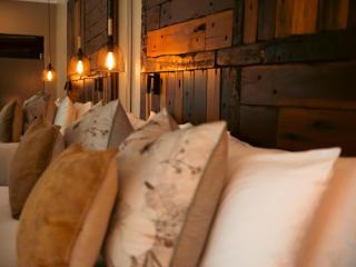 Shekinah Lion & Game Lodge - 8