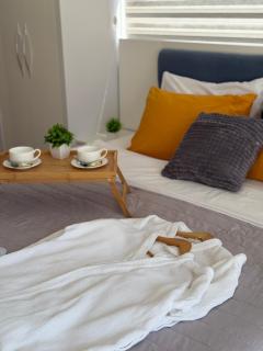 Adam & Eve Family Apartment - 8