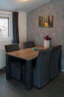 Camping Natuurlijk Limburg - Chalet 4 - 1