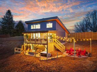 25 min Blue Rdg Pkwy/Games/Fire Pit/Hot Tub/Sauna - 8