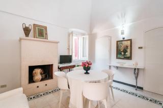 VILLA DEI GLICINI 8&2, Emma Villas - 3