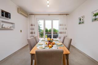 Apartment Rubina, 2 bedrooms, big terrace and secure parking - 7
