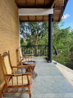 Nature's Hideaway - 4