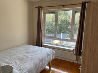 3 Bedroom Home, Walk to Town - 3