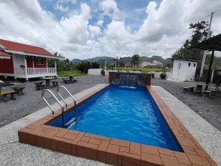 Aziqa Homestay Chalet With Pool - 8