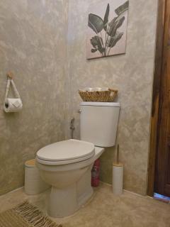 Paradise Escape w Pool & Garden - 7