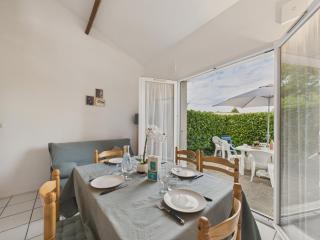 Piscine commune, terrasse, maison pour 5 - 4