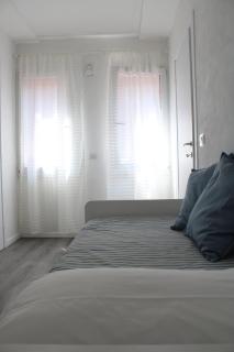Second-floor apartment in Chioggia's main square - 1