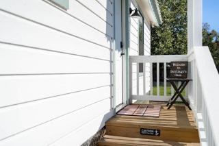 Gorgeous Cabin on Main-Steps to Pacific War Museum - 8