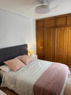 Sunny South Terrace - Brand-New Apartment - 6