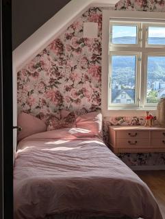 Bellahuset - Charming House in Ulsteinvik - 1