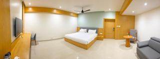 Hotel Sri Haripriya - 2