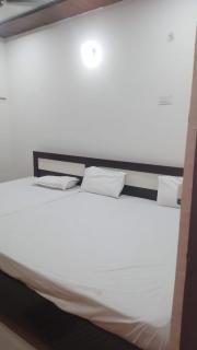 Sri Govind restaurant and guest house - 6