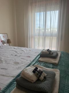 Comfy Retreat - 2 king beds with pool - 7
