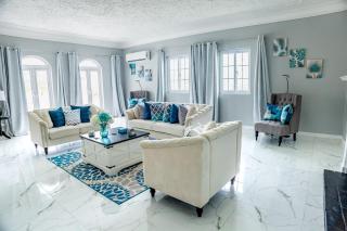 Lux Beach Front Retreat Sleeps up to 12 - 8