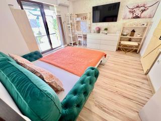 Summer Studio - 8