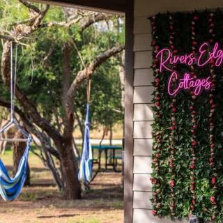 Mimosa Waterfront with Hot Tub - 8