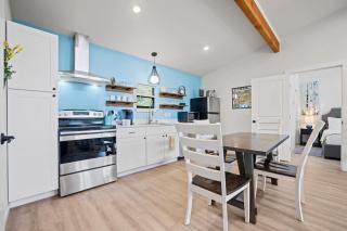 Mimosa Waterfront with Hot Tub - 3