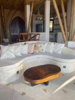 Manta Villa - Frontbeach Bamboo Eco Villa - Kini Village - 5