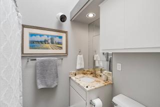 Lakeside condo Retreat in Horseshoe Bay - 9