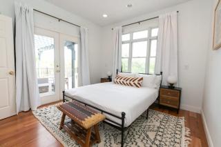 Spicewood Lodge w/Pool, HotTub - 9