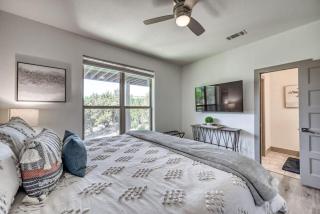 Upscale 5BR Home on Lake Travis with HotTub & Lake Views - 7