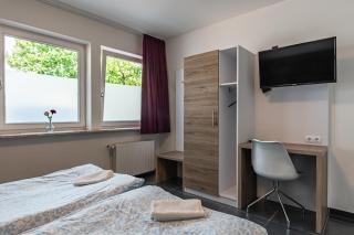 MK Hostel Oyten - free Wifi & Parking - 24h Check-In - 8
