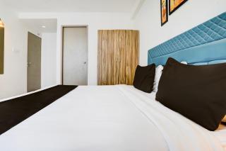 Collection O Vesu Surat Formerly Hotel Signature - 1