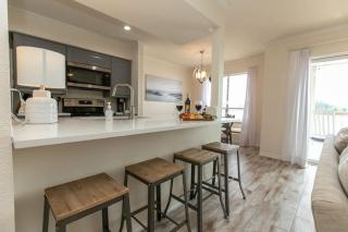 Cape Terrace Waterfront Oasis - 7