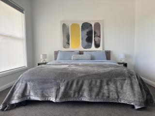 Spacious 4 Bedroom Hunter Home - 5
