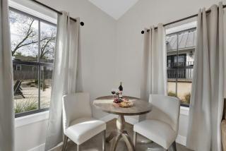 Schubert Inn Combo with Pool - 2