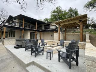 Luxury Riverfront Villa with Firepit & Gameroom! - 2