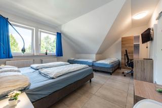 MK Hostel Oyten - free Wifi & Parking - 24h Check-In - 2